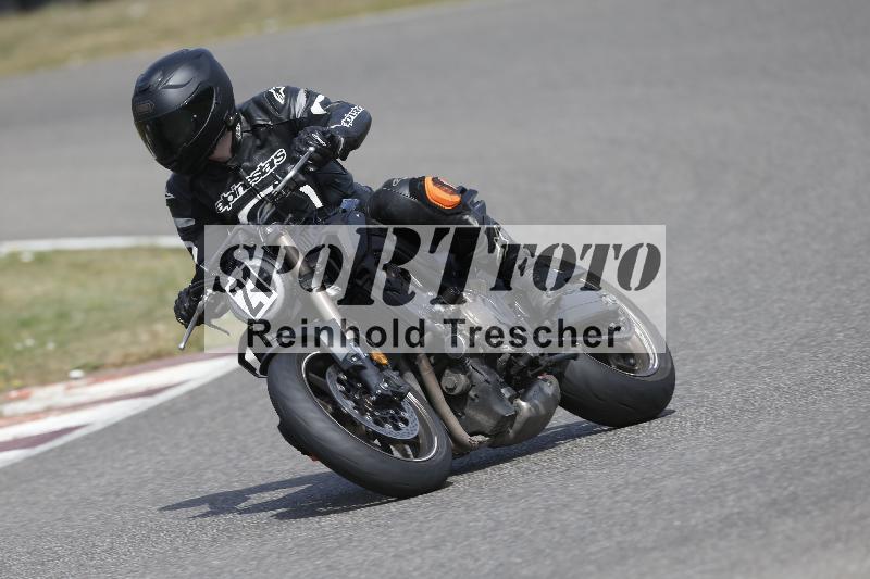 /37 09.08.2026  Pluess Motosport ADR/Einsteiger/21